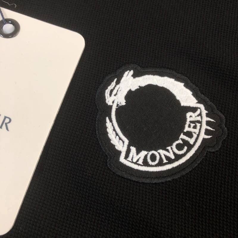 Moncler T-Shirts Bold 142977
