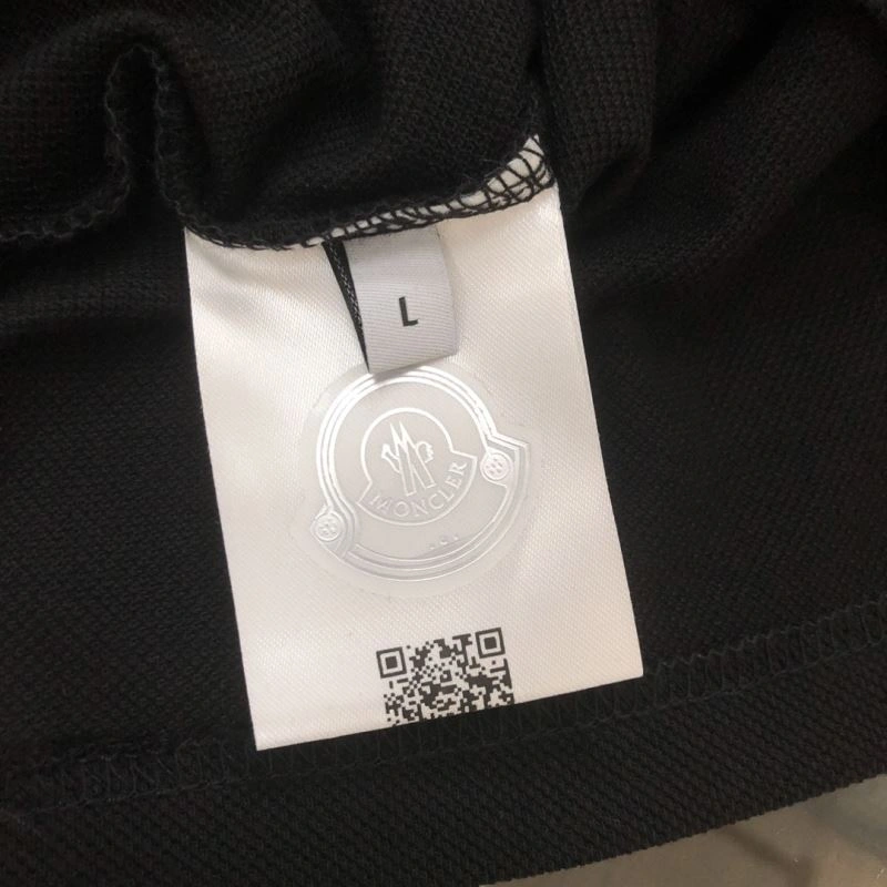 Moncler T-Shirts Bold 142977