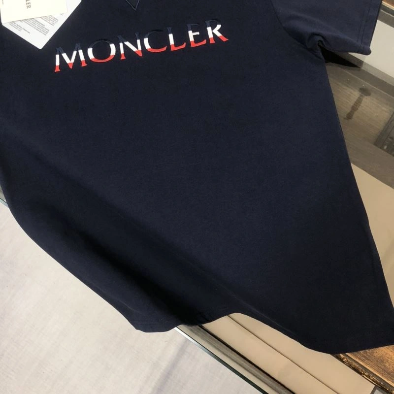 FlexibleFit Moncler T-Shirts 142973