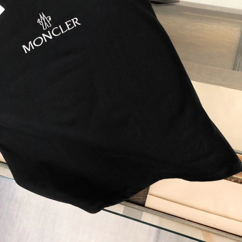 GoodFit Moncler T-Shirts 142972