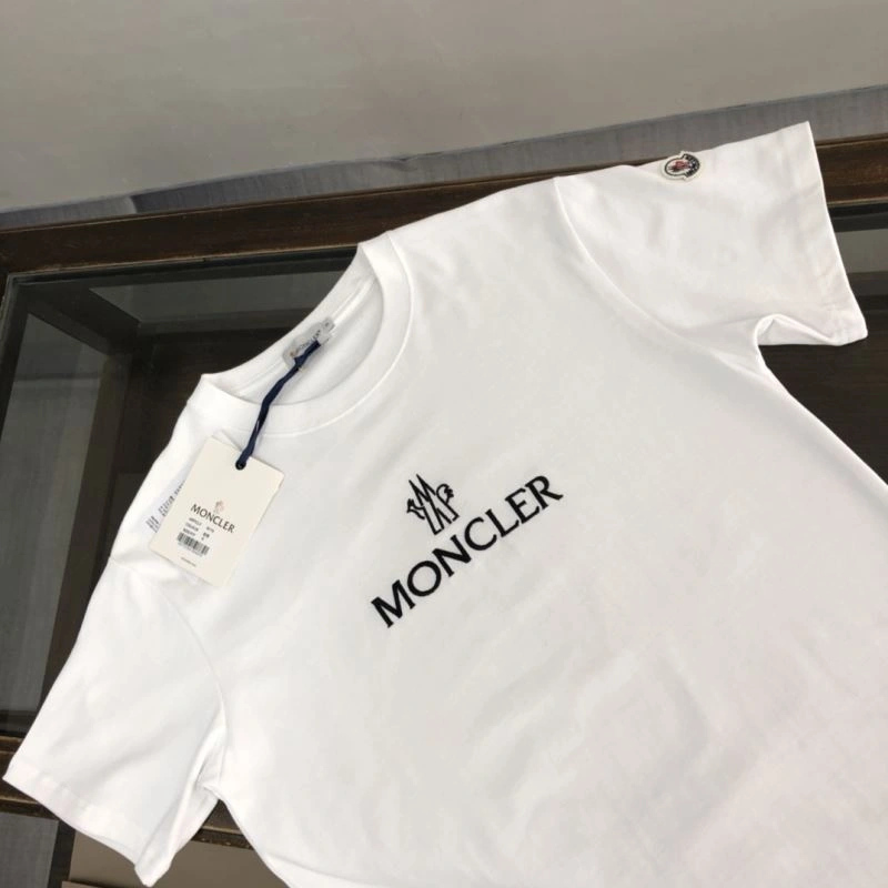 Moncler T-Shirts Seasonal 142956