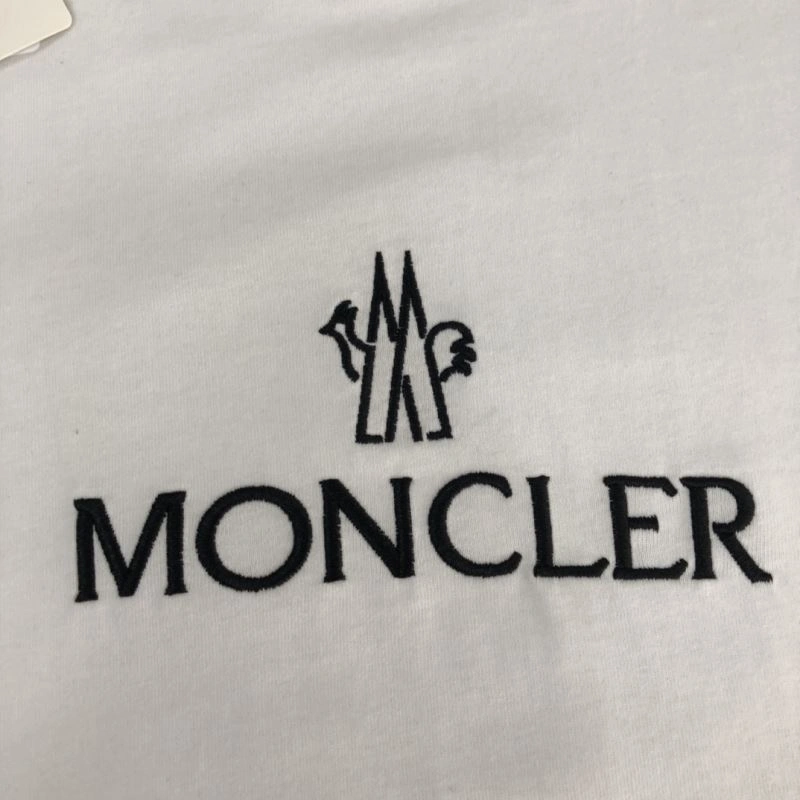 Moncler T-Shirts Seasonal 142956
