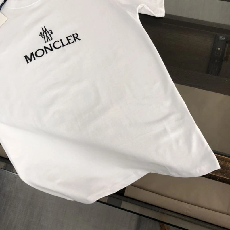 Moncler T-Shirts Seasonal 142956