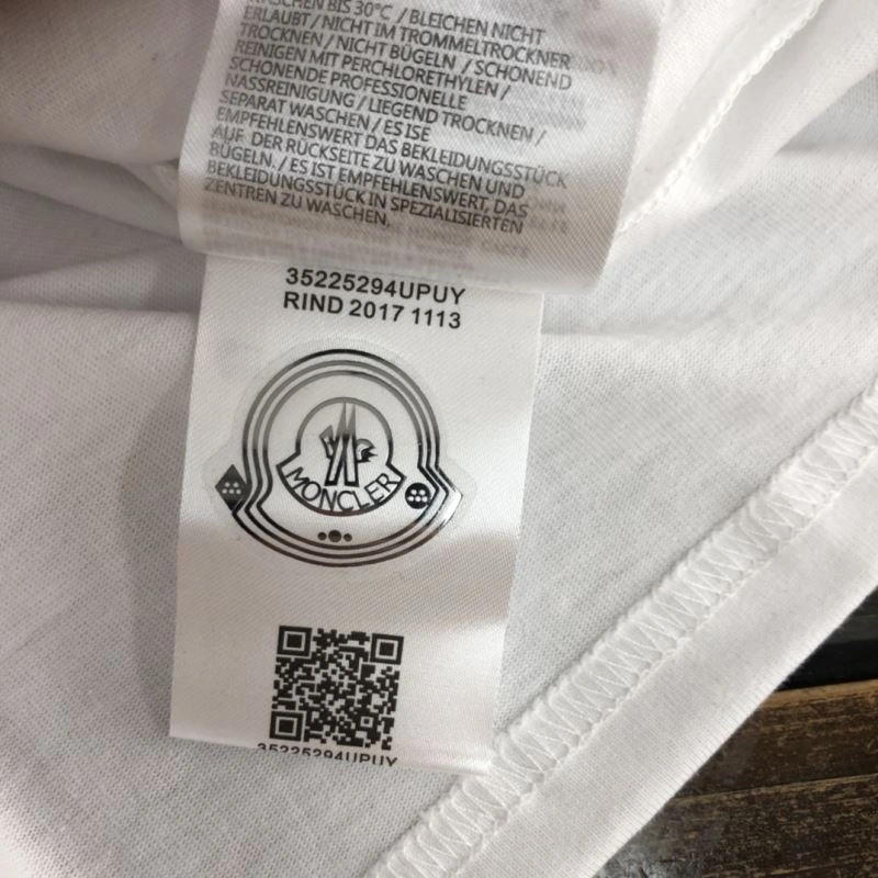 FlexibleFit Moncler T-Shirts 142951