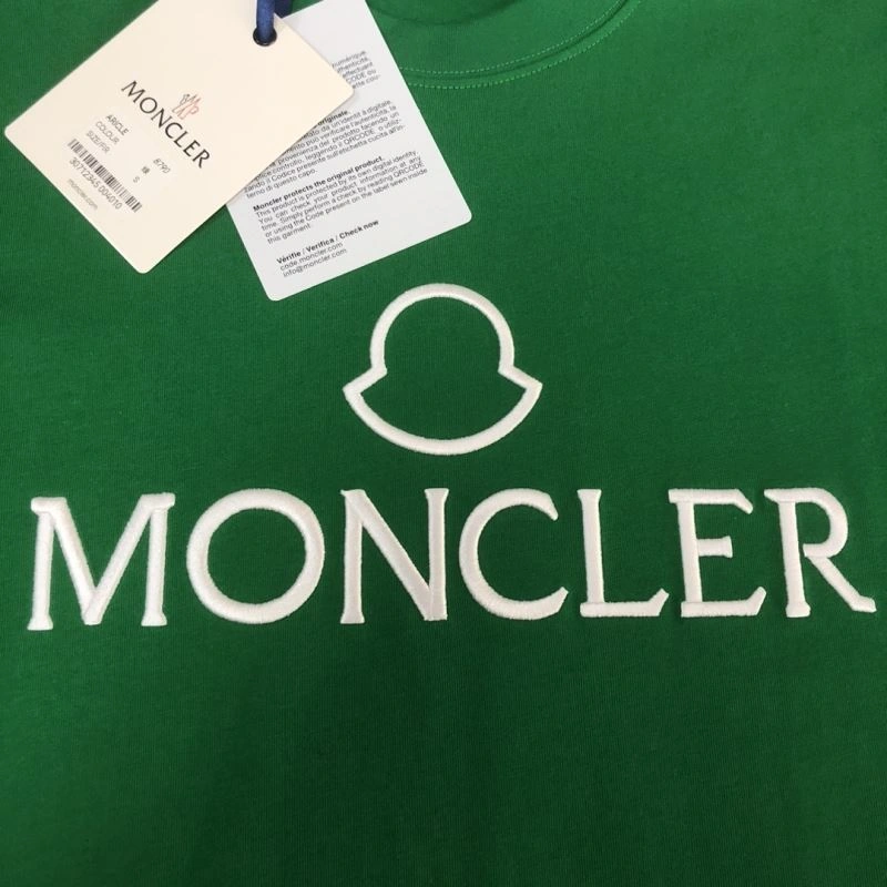 Moncler T-Shirts Thermal 142959
