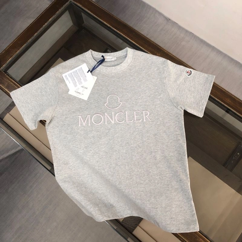 Moncler T-Shirts Neat 142950