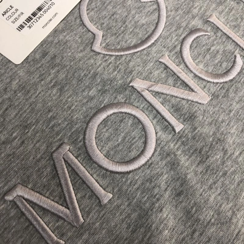 Moncler T-Shirts Neat 142950
