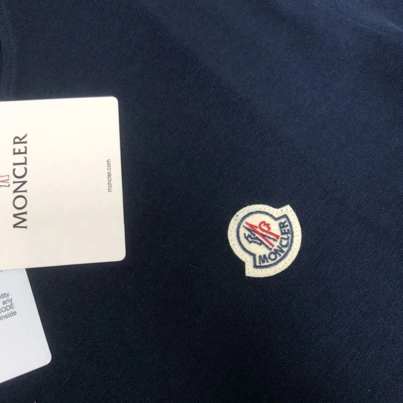 Moncler T-Shirts TechFriendly 142969