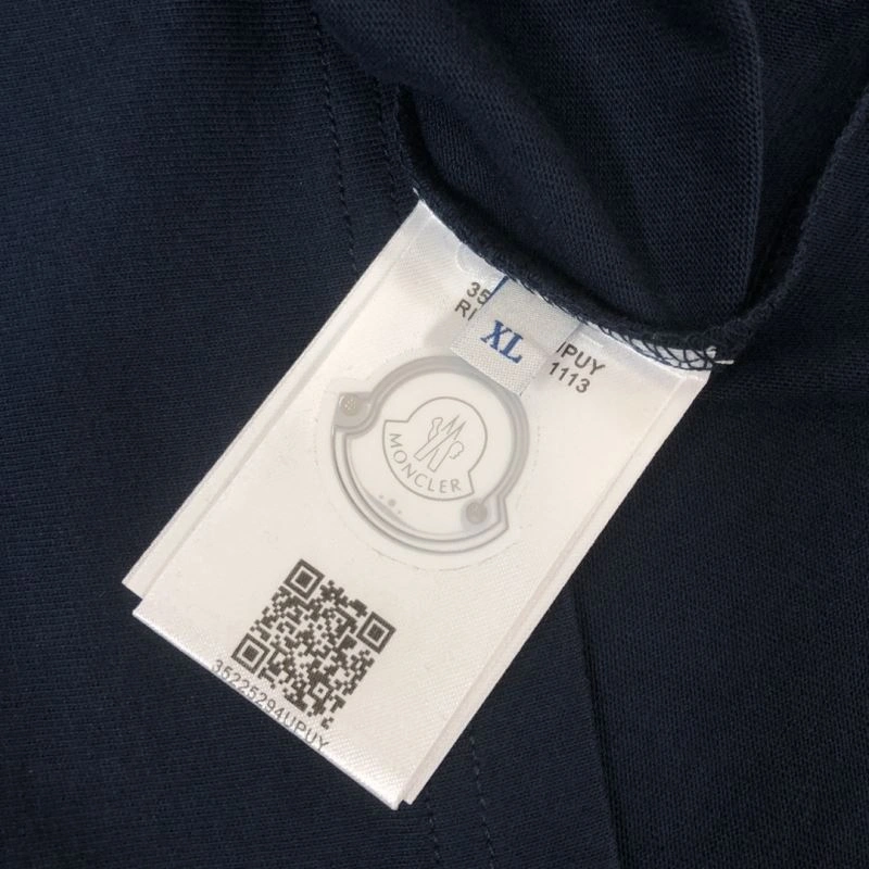 Moncler T-Shirts TechFriendly 142969