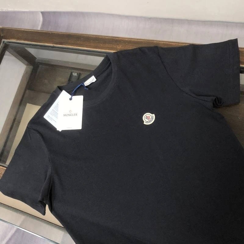 Moncler T-Shirts Stretchable 142958