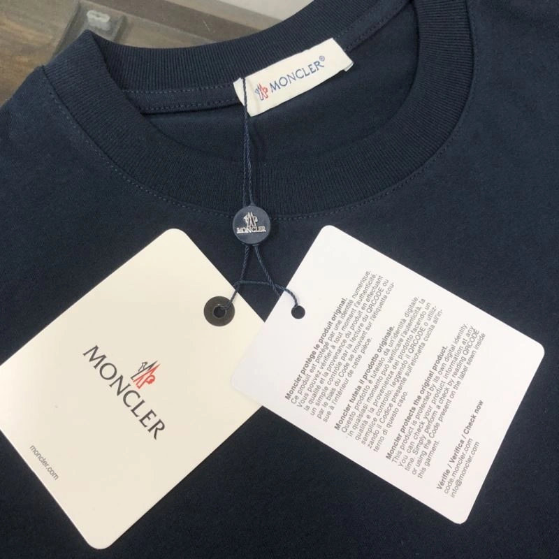 Classic Moncler T-Shirts 142940