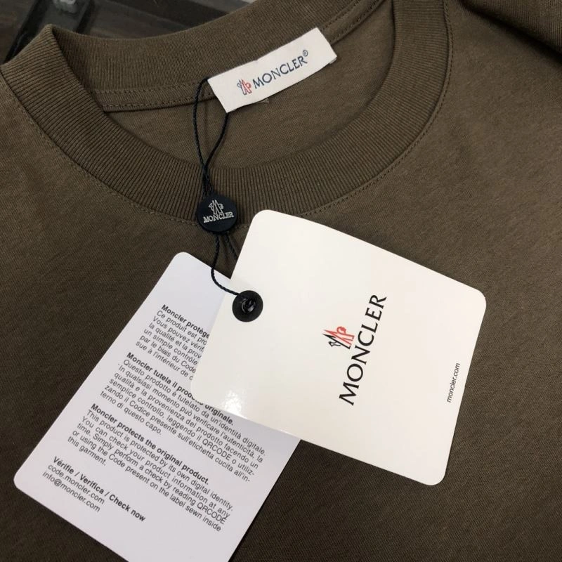 Moncler T-Shirts Breathable 142939