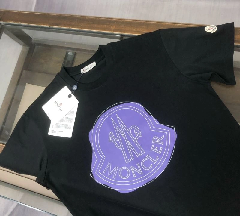 Resilient Moncler T-Shirts 142941