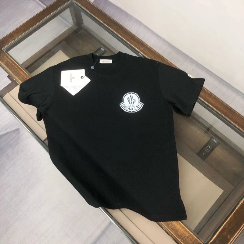 Moncler T-Shirts Classic 142938