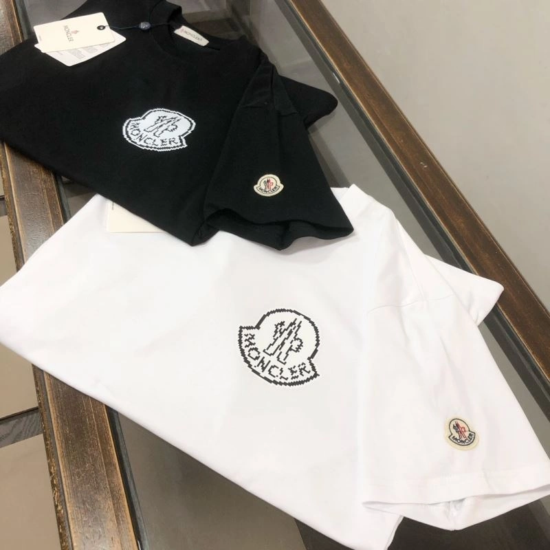 Moncler T-Shirts Classic 142938