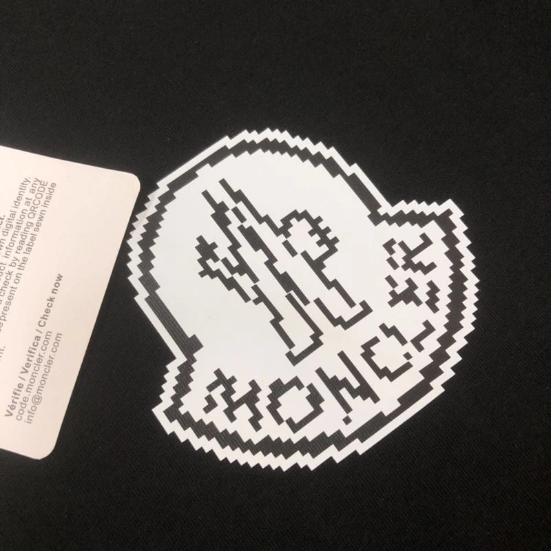 Moncler T-Shirts Classic 142938