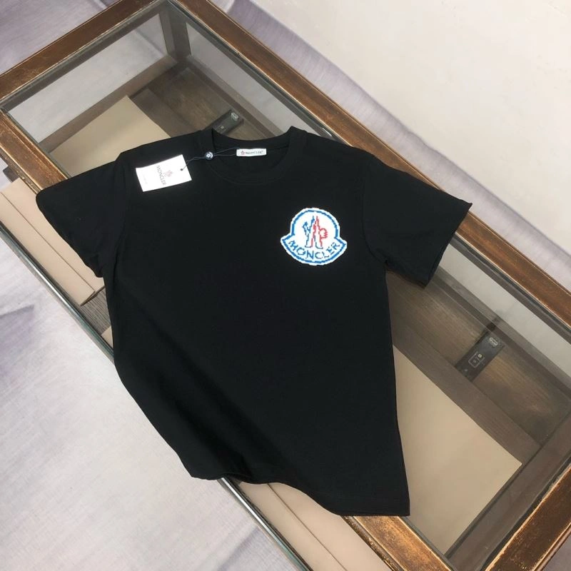 Moncler T-Shirts Thermal 142936