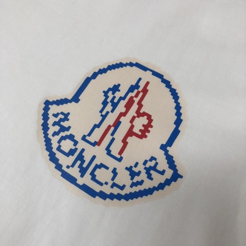 Moncler T-Shirts Bright 142934