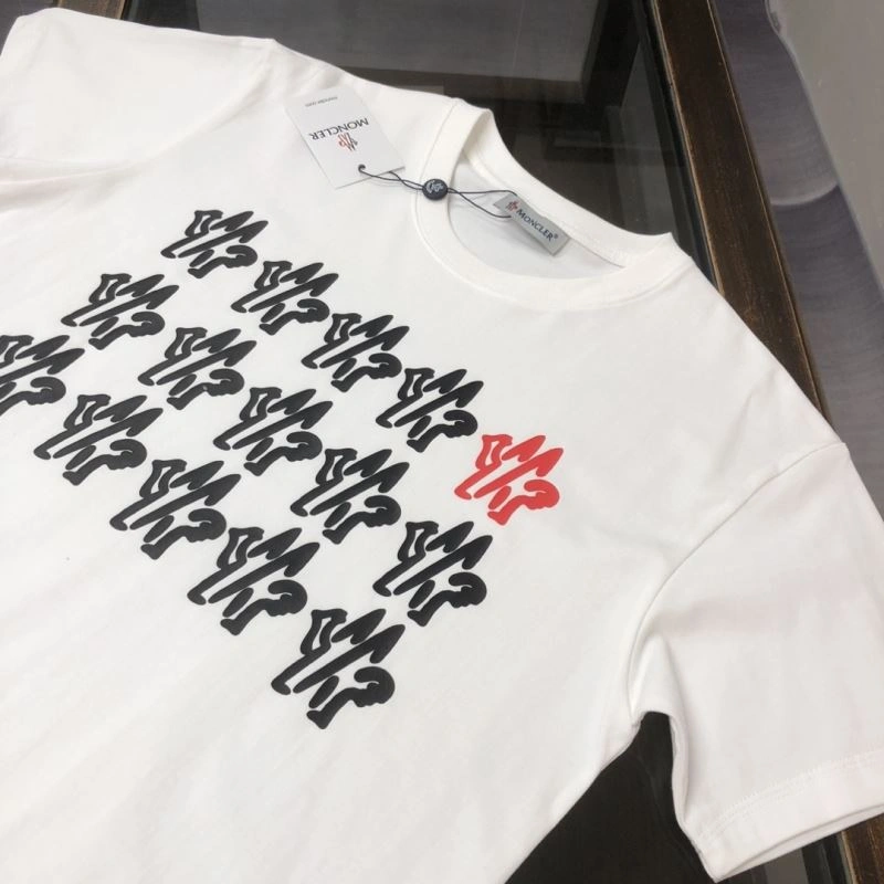 Practical Moncler T-Shirts 142929
