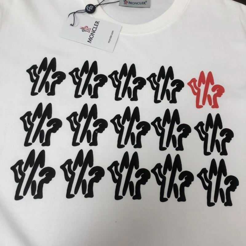 Practical Moncler T-Shirts 142929