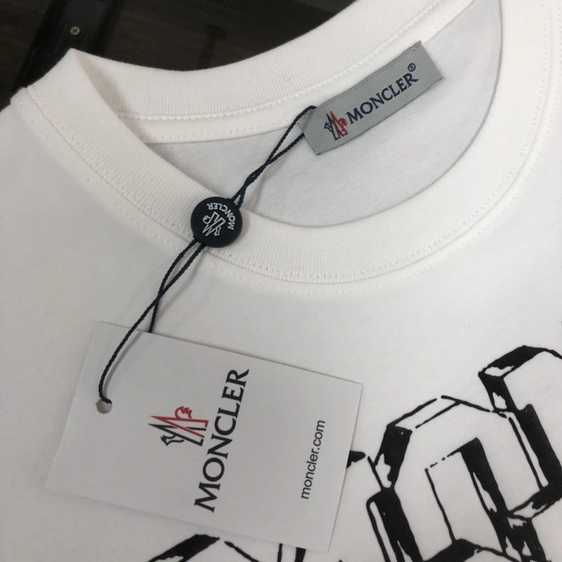 Bright Moncler T-Shirts 142926