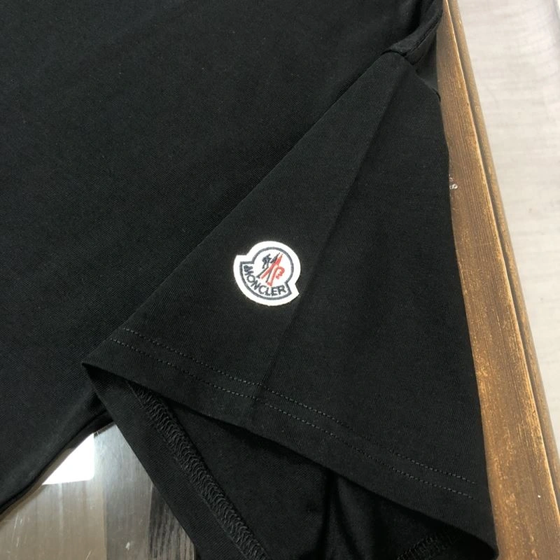 AllSeason Moncler T-Shirts 142907