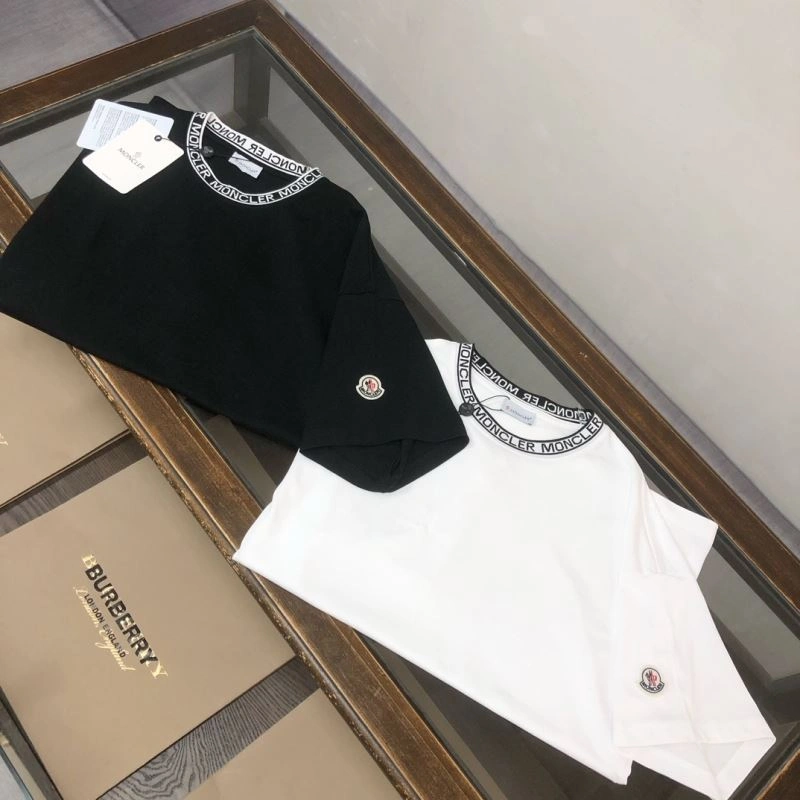 Moncler T-Shirts Bright 142914