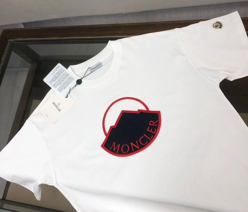 Moncler T-Shirts Sporty 142917