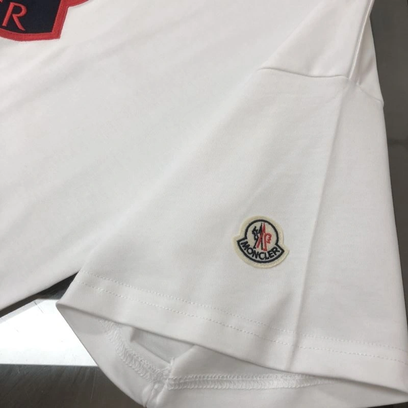 Moncler T-Shirts Sporty 142917