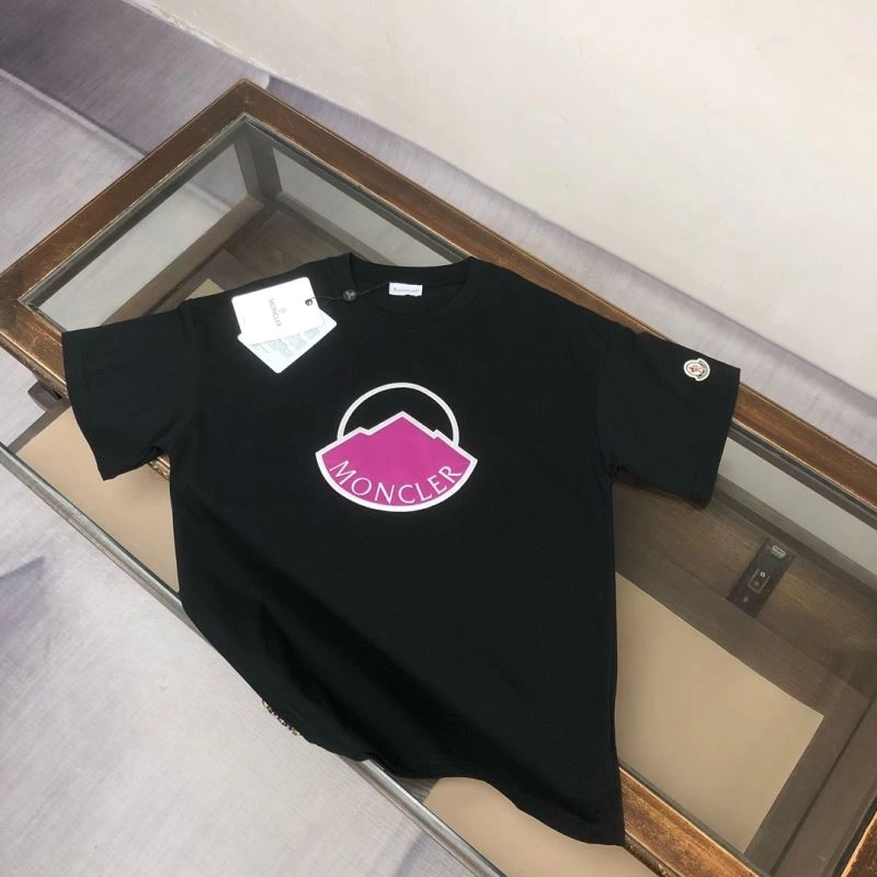 Bold Moncler T-Shirts 142906