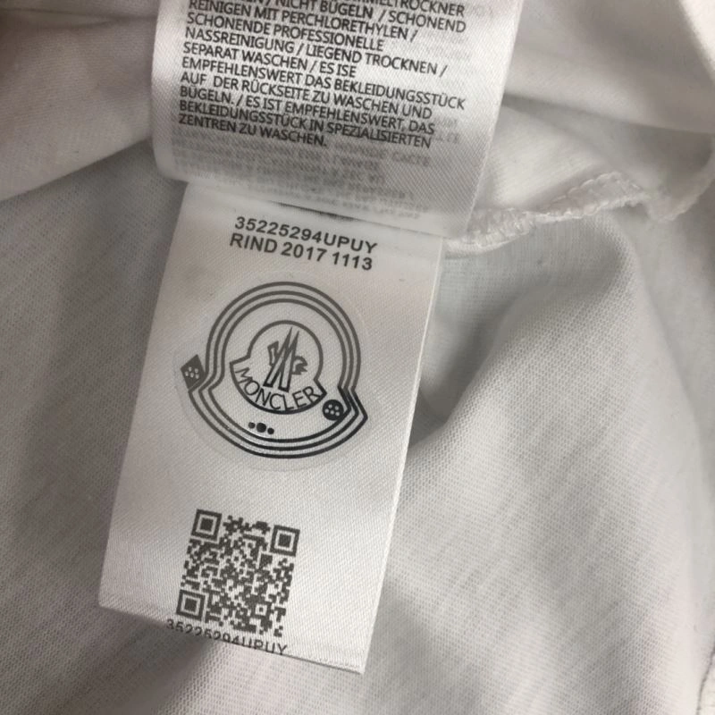 Moncler T-Shirts Sporty 142910
