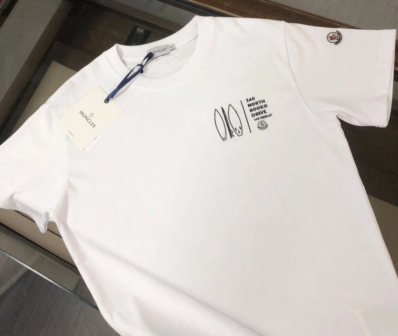ZipUp Moncler T-Shirts 142922