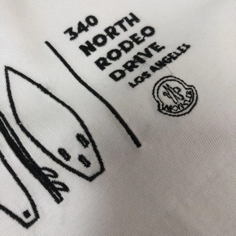 ZipUp Moncler T-Shirts 142922