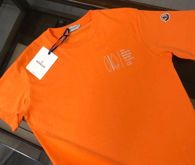 DailyWear Moncler T-Shirts 142904