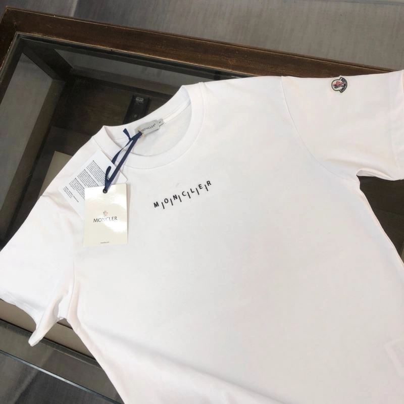 Flexible Moncler T-Shirts 142902