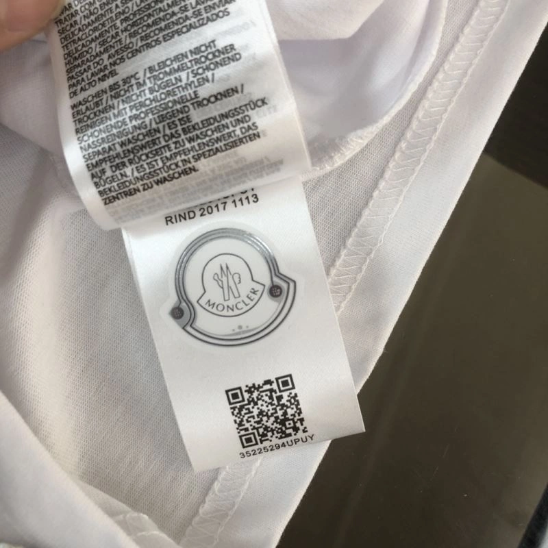 Flexible Moncler T-Shirts 142902