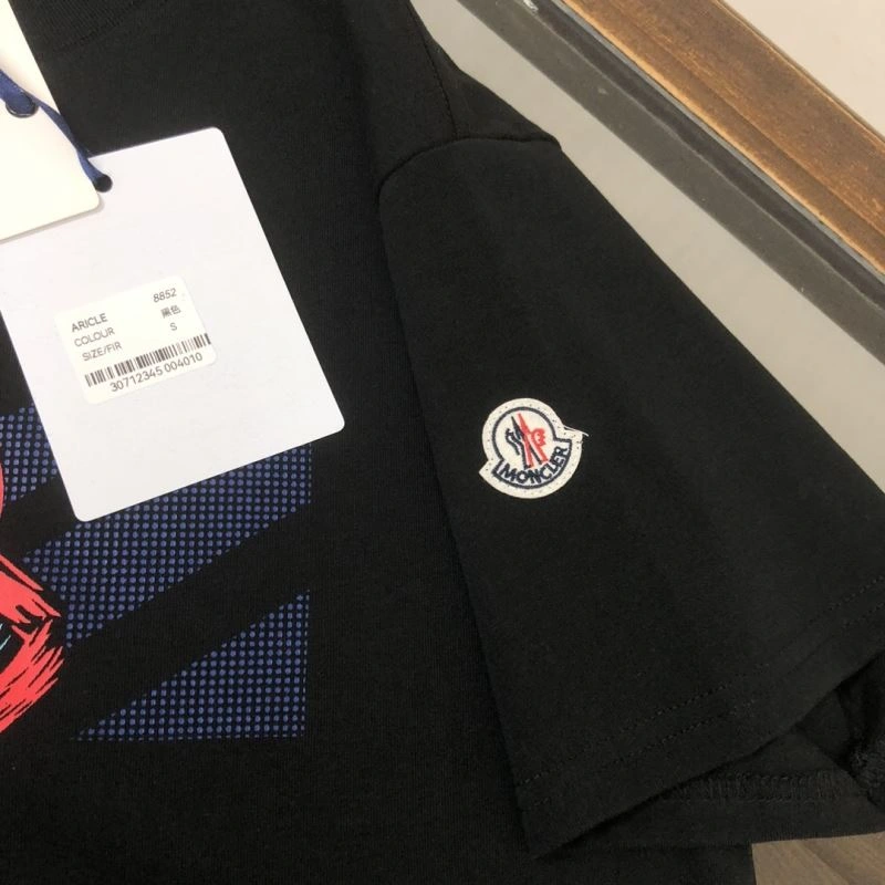 RelaxedFit Moncler T-Shirts 142916