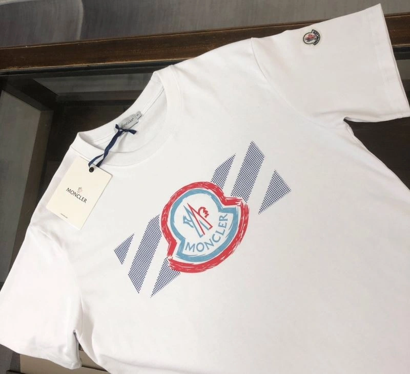 Moncler T-Shirts Sporty 142901
