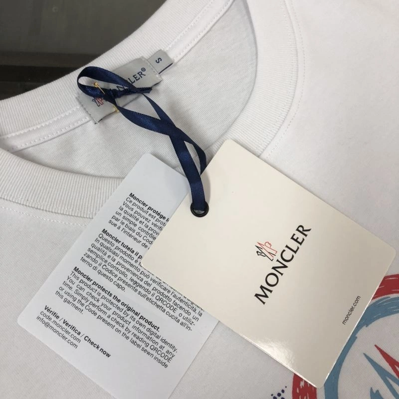 Moncler T-Shirts Sporty 142901