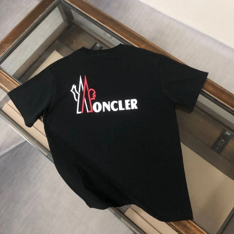 StreetReady Moncler T-Shirts 142900