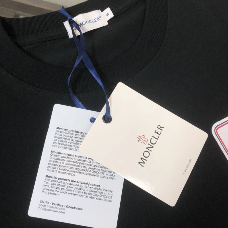 StreetReady Moncler T-Shirts 142900