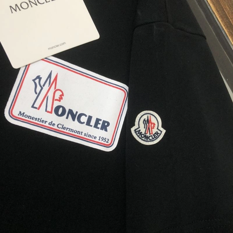 StreetReady Moncler T-Shirts 142900