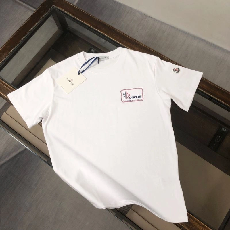 Chic Moncler T-Shirts 142896