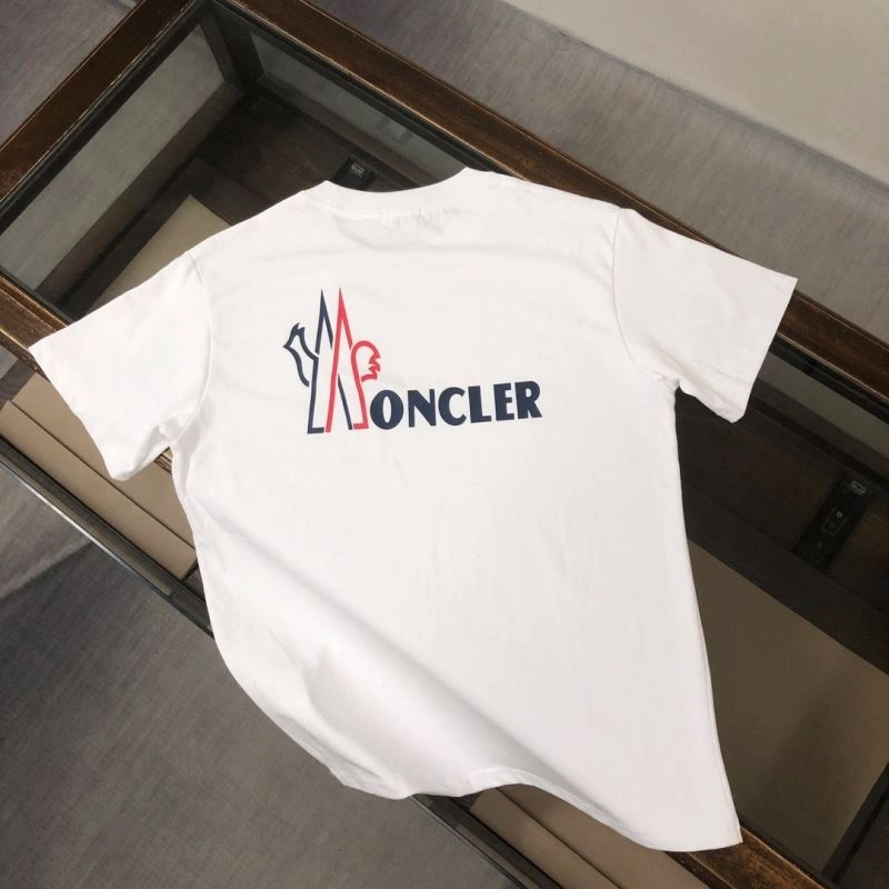 Chic Moncler T-Shirts 142896