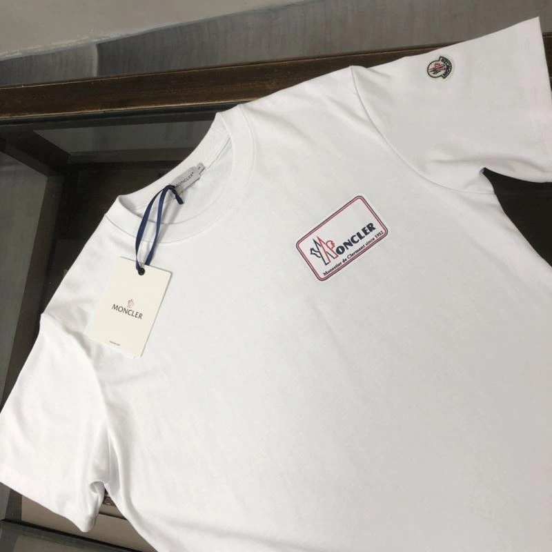 Chic Moncler T-Shirts 142896