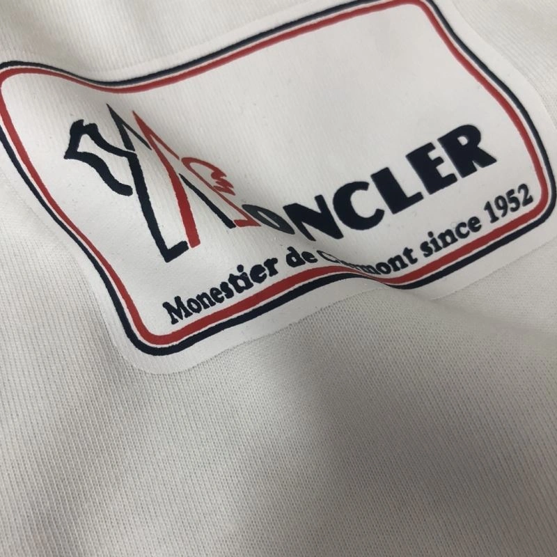 Chic Moncler T-Shirts 142896