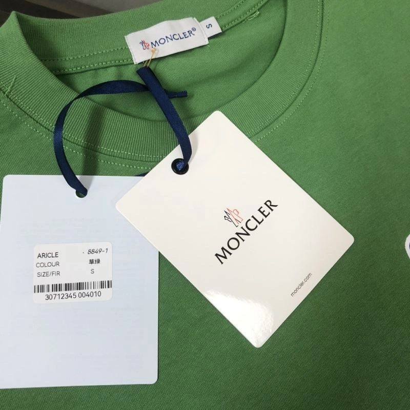 Seasonal Moncler T-Shirts 142899