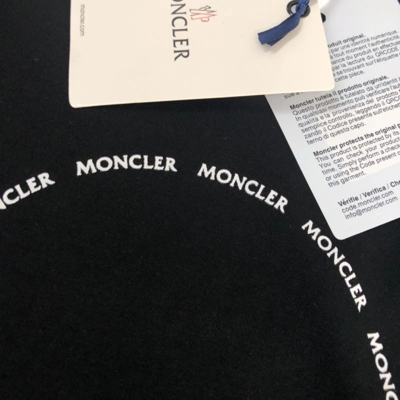Durable Moncler T-Shirts 142895
