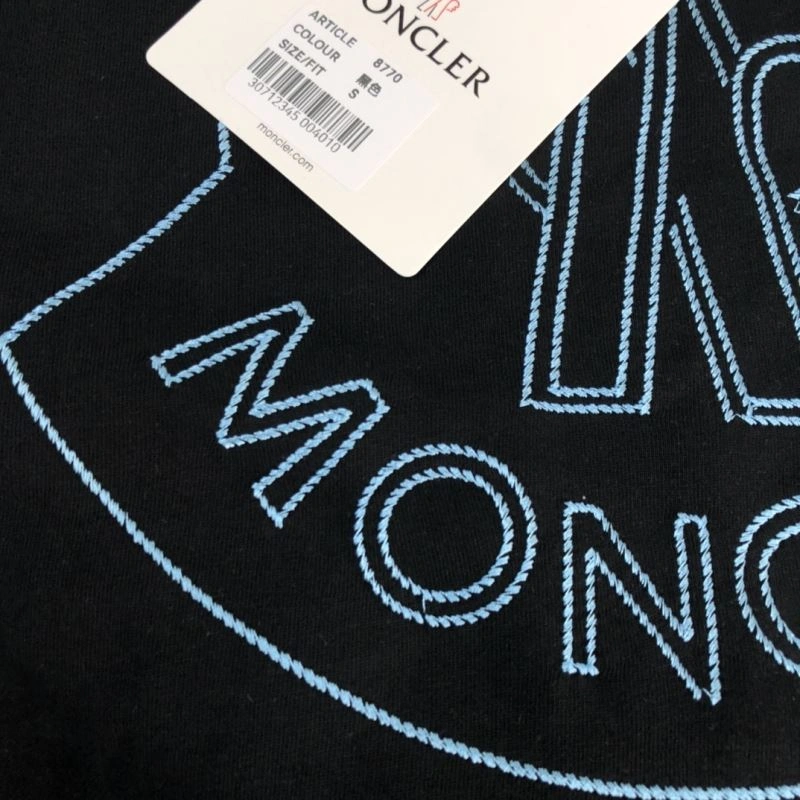 Moncler T-Shirts MultiPurpose 142892