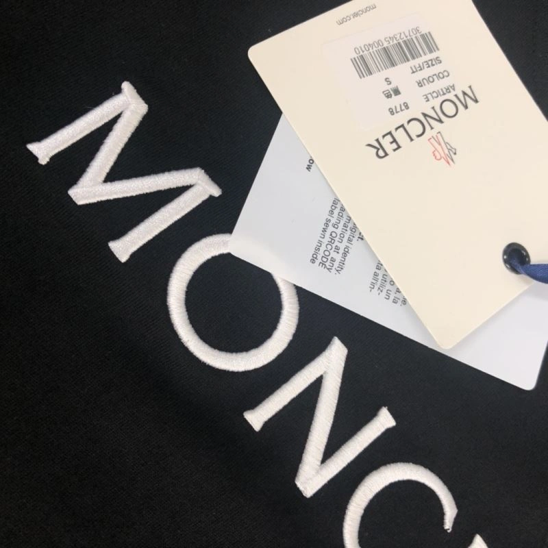 Stylish Moncler T-Shirts 142889